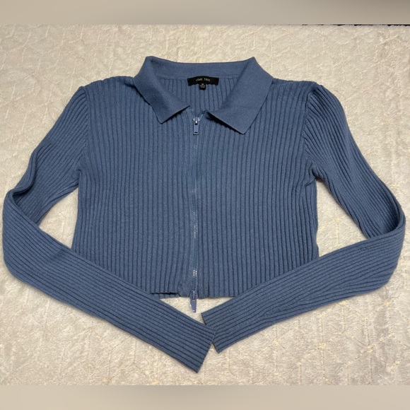 Zip Front Cropped Cardigan Sweater - Picture 3 of 6